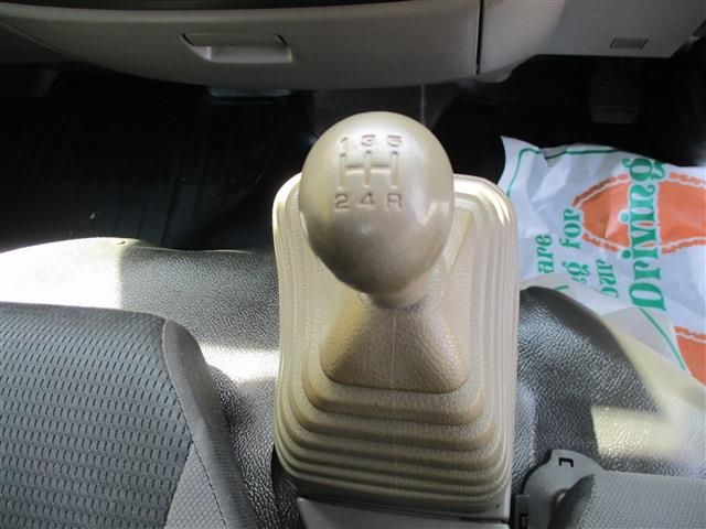 Nissan ATLAS 2012-05 3671-11