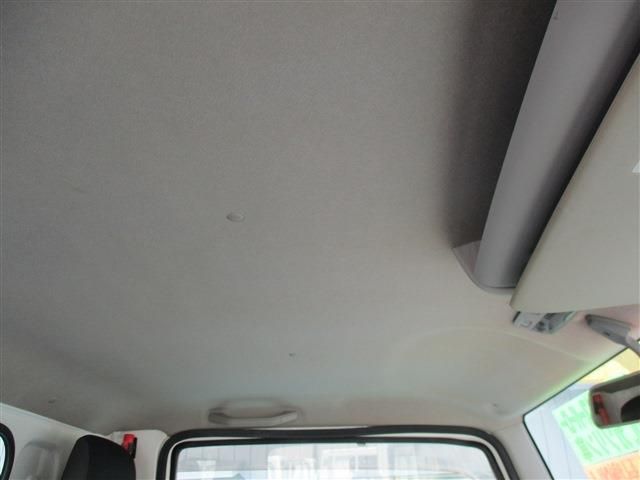 Nissan ATLAS 2012-05 3671-21