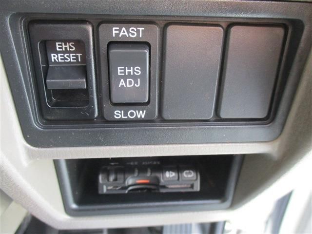 Nissan ATLAS 2012-05 3671-24