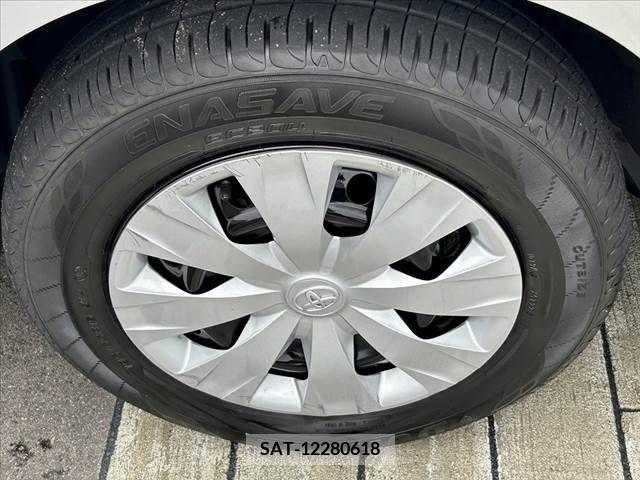 Toyota NOAH 2016-03 381731-29