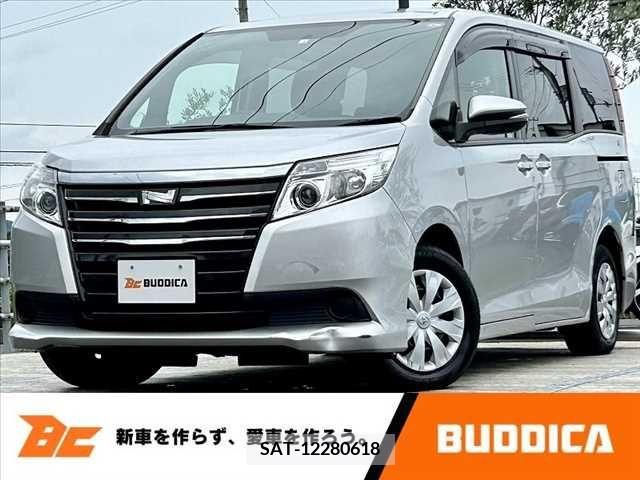 Toyota NOAH 2016-03 381731-0