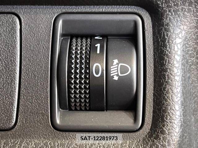 Nissan NOTE 2013-12 337600-5