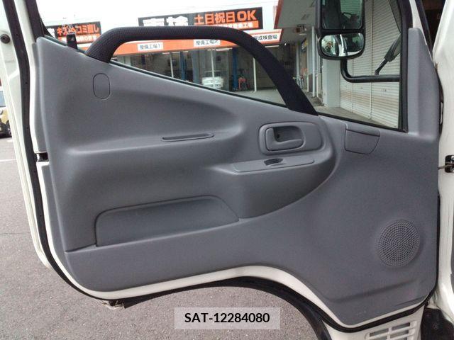 Toyota TOYOACE 2020-03 382319-23