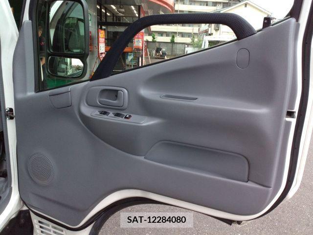 Toyota TOYOACE 2020-03 382319-21