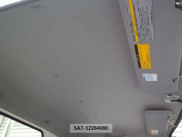 Toyota TOYOACE 2020-03 382319-25