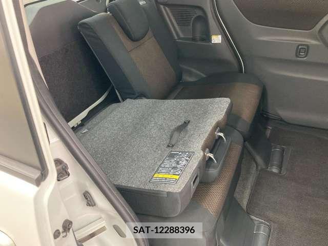 Nissan ROOX 2012-07 212240-9