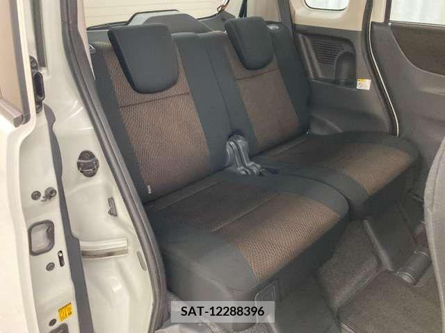 Nissan ROOX 2012-07 212240-5