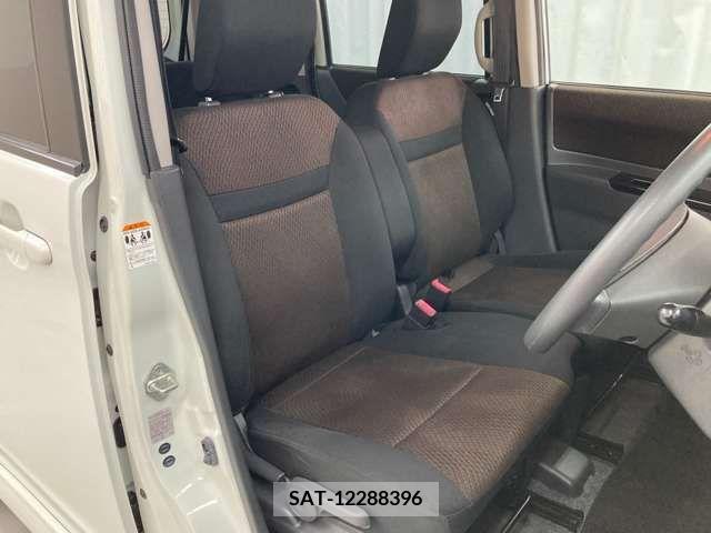 Nissan ROOX 2012-07 212240-4