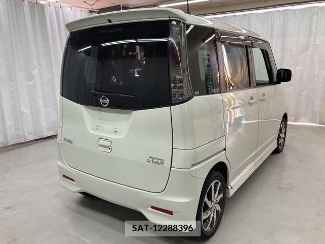 Nissan ROOX 2012-07 212240-1