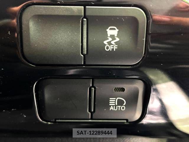 Toyota PRIUS 2019-07 366381-7