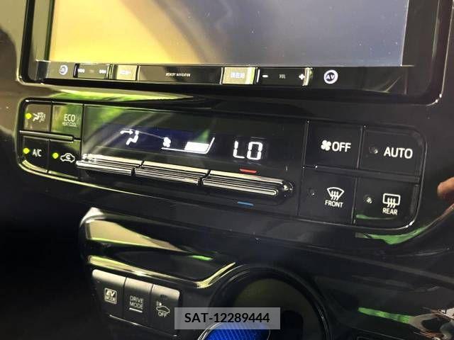 Toyota PRIUS 2019-07 366381-6