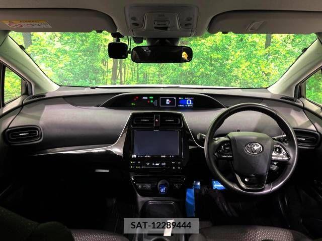 Toyota PRIUS 2019-07 366381-1