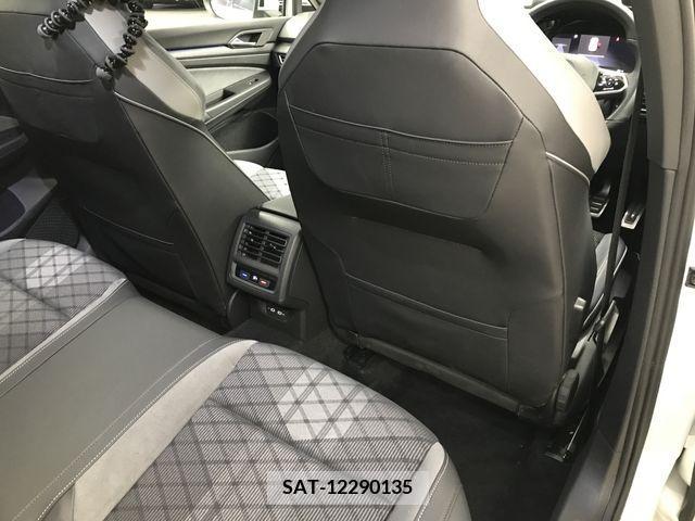 VolksWagen GOLF 2021-08 228397-6