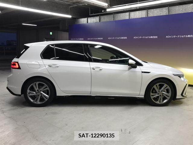 VolksWagen GOLF 2021-08 228397-15