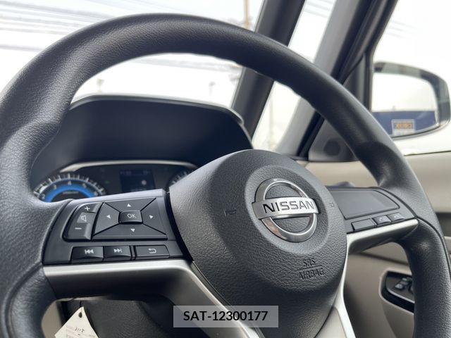 Nissan ROOX 2020-04 276086-4
