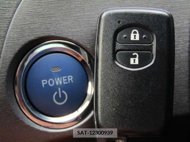 Toyota PRIUS 2015-05 322066-13