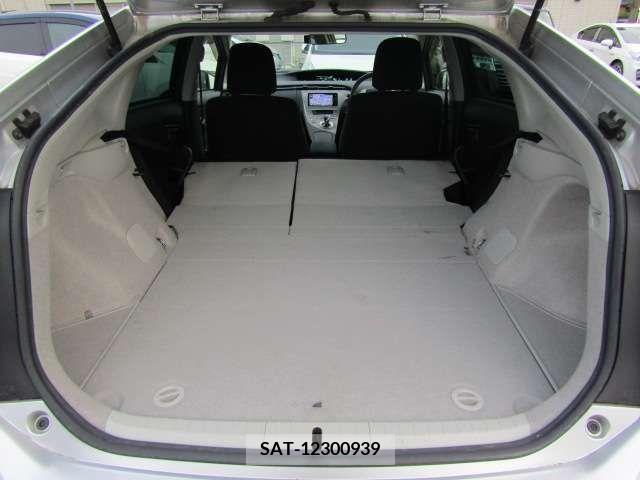 Toyota PRIUS 2015-05 322066-19