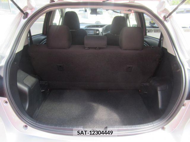 Toyota VITZ 2017-09 288558-13
