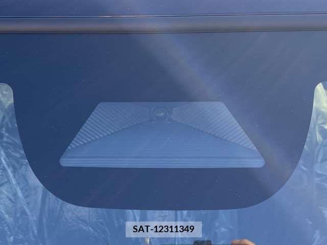 Honda N BOX CUSTOM 2023-11 279308-13
