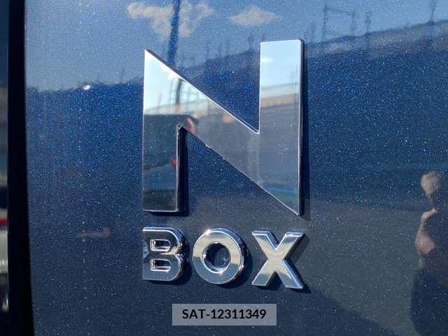 Honda N BOX CUSTOM 2023-11 279308-18