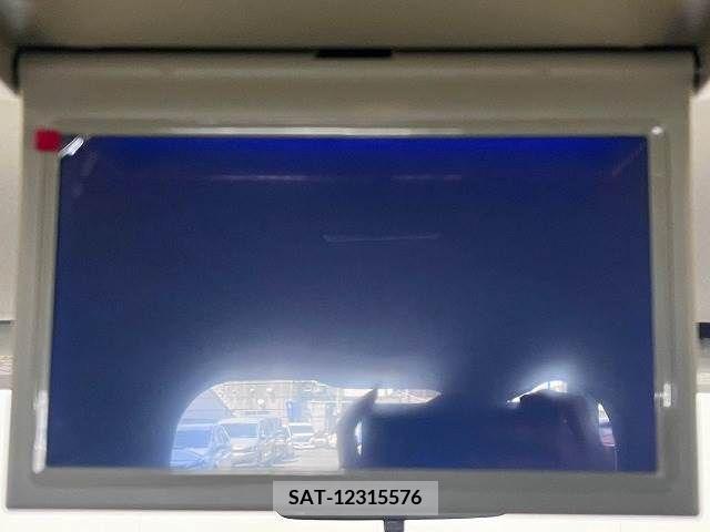 Toyota VOXY 2015-07 321441-8
