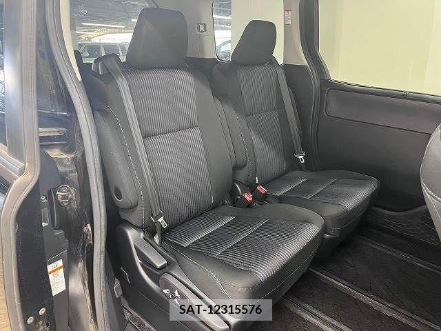 Toyota VOXY 2015-07 321441-5