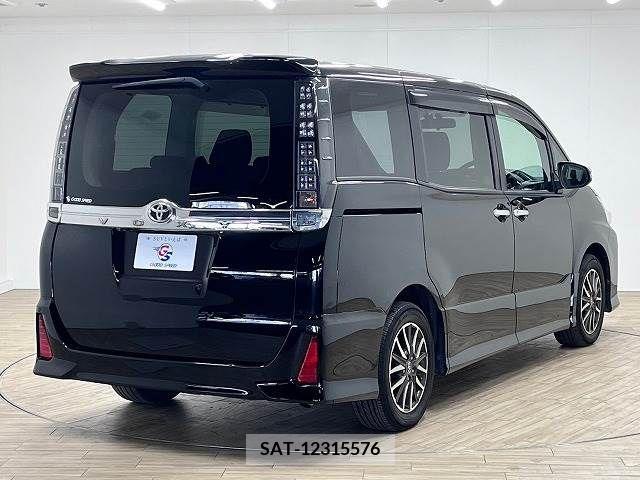 Toyota VOXY 2015-07 321441-15