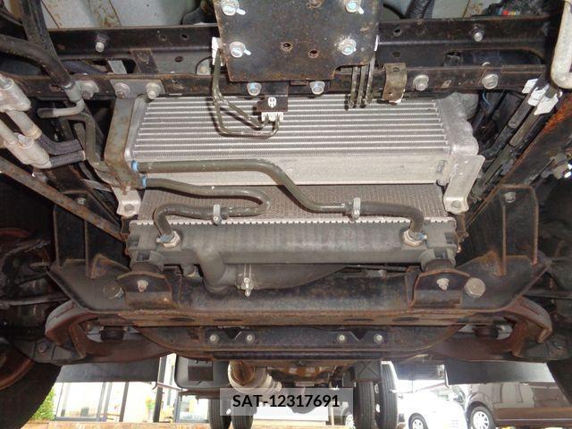 Mitsubishi CANTER 2013-10 389857-26