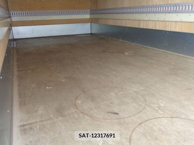 Mitsubishi CANTER 2013-10 389857-17