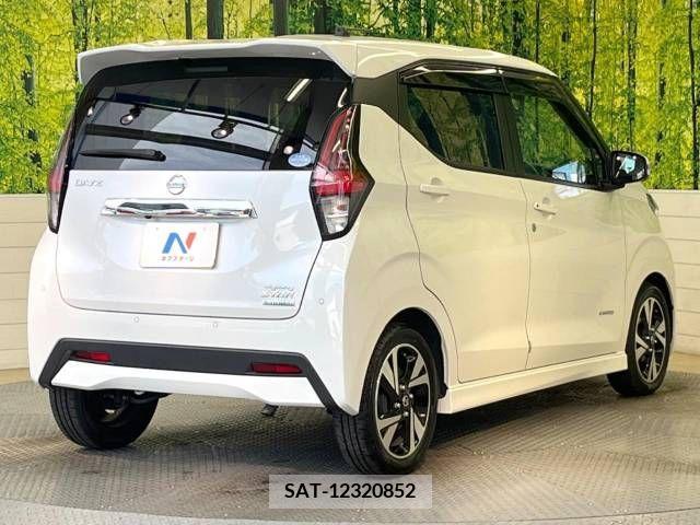 Nissan DAYZ 2020-03 266988-17
