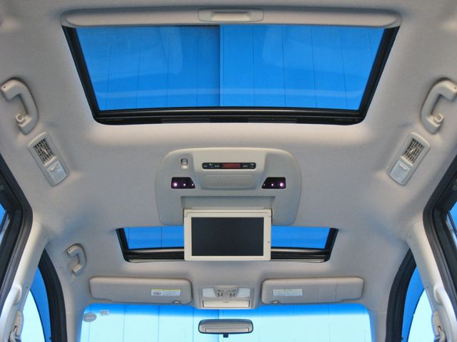 Nissan ELGRAND 2018-01 3539-9