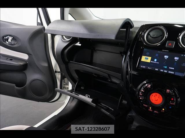 Nissan NOTE 2018-12 305454-12