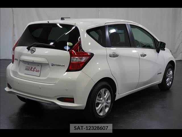 Nissan NOTE 2018-12 305454-8