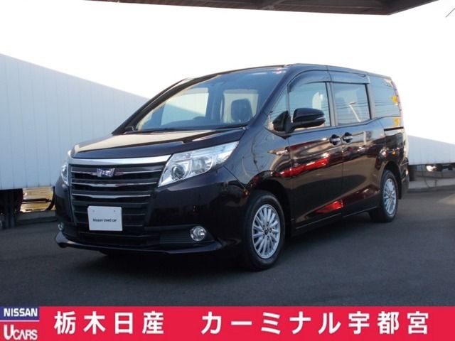 Toyota NOAH HYBRID 2017-05 23111-0