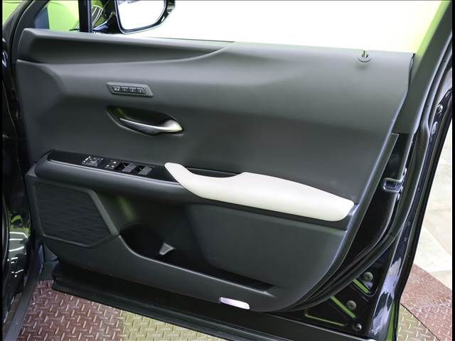 Lexus UX 2019-04 14440-22