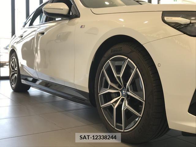 Bmw i5 2024-02 357138-9