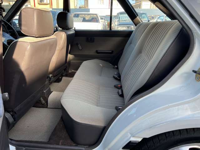 Nissan SUNNY CALIFORNIA 1990-03 2005-15