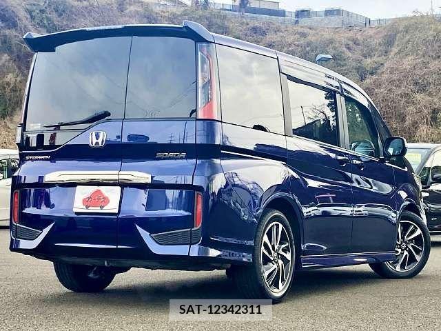Honda e 2018-03 212554-2