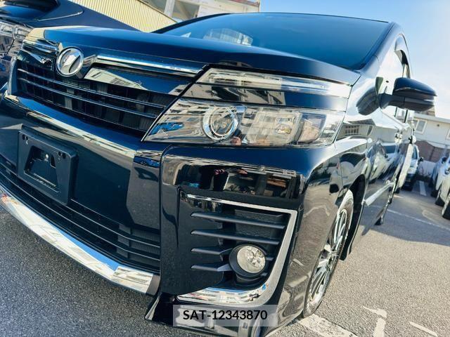 Toyota VOXY 2014-10 217798-6