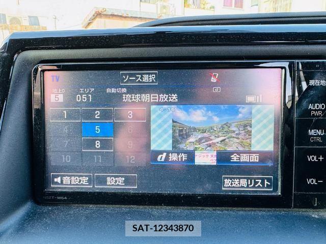 Toyota VOXY 2014-10 217798-11