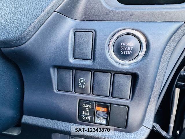 Toyota VOXY 2014-10 217798-13