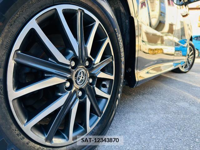 Toyota VOXY 2014-10 217798-7