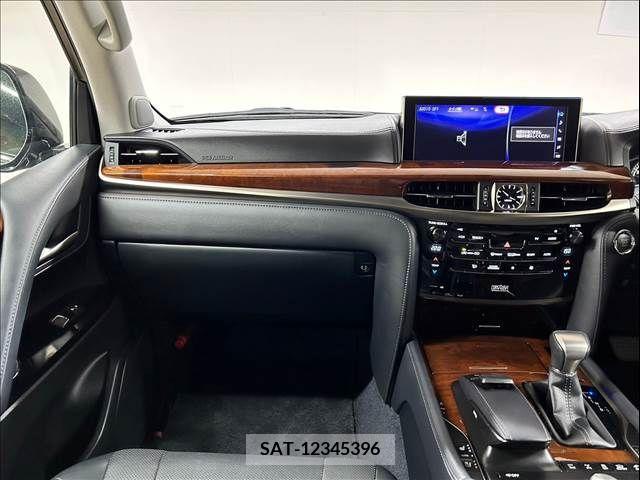Lexus LX 2016-12 316748-11
