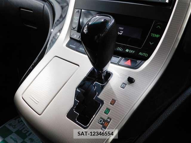Toyota VELLFIRE 2014-06 376147-17