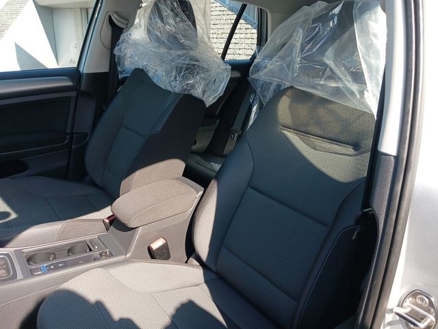 VolksWagen GOLF 2014-06 20523-21
