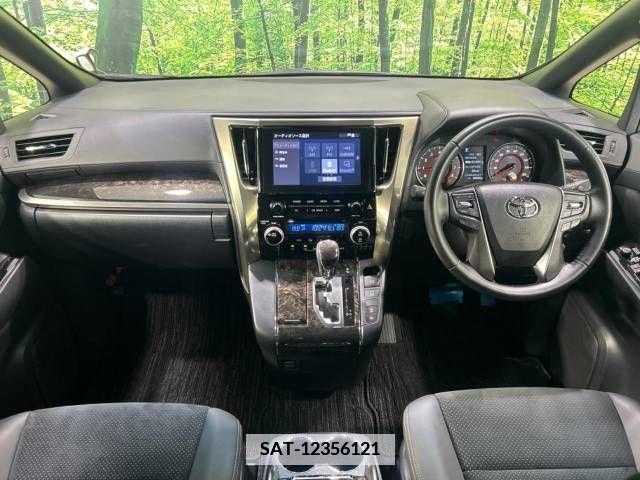 Toyota ALPHARD 2022-04 355349-1