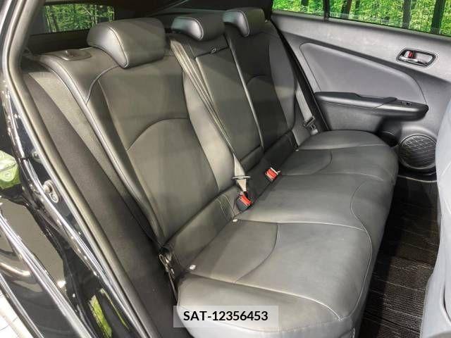 Toyota PRIUS 2021-01 382317-9