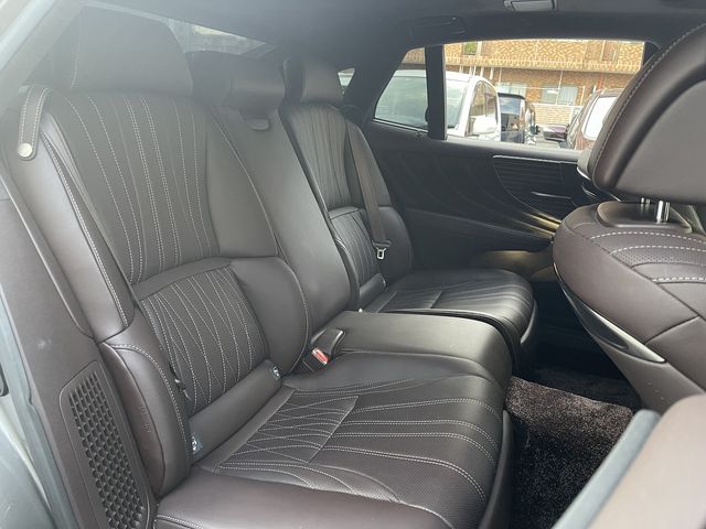 Lexus LS 2018-01 9920-12