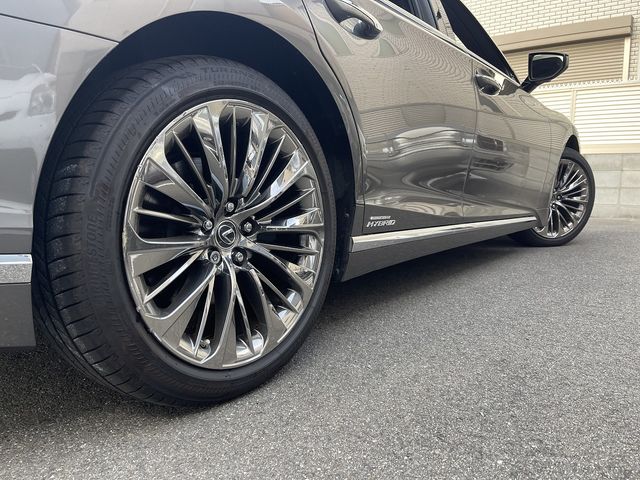 Lexus LS 2018-01 9920-28