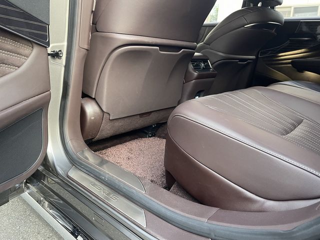 Lexus LS 2018-01 9920-16